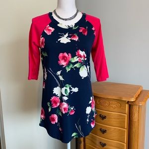 Chris & Carol elbow sleeve tee floral